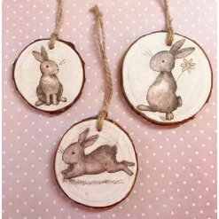 3 Anhänger aus Holzscheiben, Hasen, Häschen, Ostern