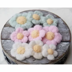 * DEKOBLUMEN * PASTELLFARBEN * 9 STÜCK * 100 % WOLLE * HANDGEARBEITET * NADELFILZ * ZUR DEKORATION *