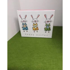 " Drei Osterhasen - Happy Easter ", Geschenkkarton mit Serviettenmotiv