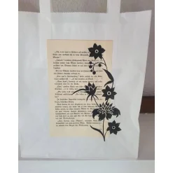 3 er Set Geschenktüten mit alter Buchseite " bianco & nero "