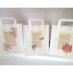 3 er Set Geschenktüten mit alter Buchseite 