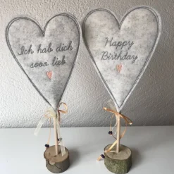 2 er Set Herzen auf Standfuß  in der Farbe APRICOT - Tisch/Fenster Dekoration aus 100 % Wollfilz - für liebe Menschen