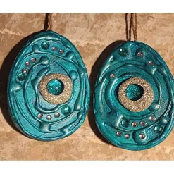 2 er-Set Ostereier GRÜNTÜRKIS Collage Acrylmalerei auf einem flachen Pappmachè-Ei Künstler-Ei Osterdeko