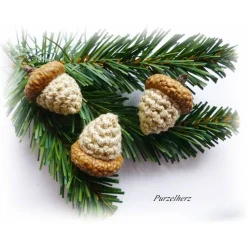 3 gehäkelte Eicheln zur Tisch- oder Streudekoration - Giveaway -  beige, gold