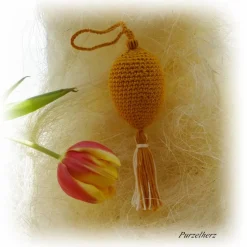 2 Gehäkelte große Ostereier mit Aufhängung u. Quaste für den Osterstrauch - Gastgeschenk -  creme, curry