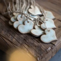 3 Handgefertige Keramikherzen - Gastgeschenke Hochzeit, Geschenkanhänger oder Dekoration