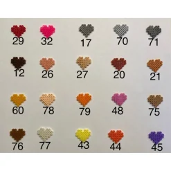 25 kleine Herzen als Streudeko für Eure Hochzeit aus Bügelperlen Streuherzen