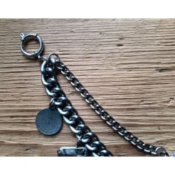 1 Lederhosen - Charivari, zweireihig, 9 Anhänger, ca. 33 cm, Trachtenschmuck, Herrenschmuck, Trachtenaccessoires