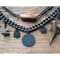 1 Lederhosen - Charivari, zweireihig, 9 Anhänger, ca. 33 cm, Trachtenschmuck, Herrenschmuck, Trachtenaccessoires