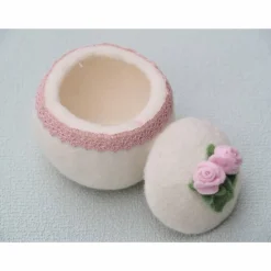 * SCHMUCKDÖSCHEN *RINGDOSE HOCHZEIT * AUFBEWAHRUNG * HANDGEARBEITET * FILZDÖSCHEN * ROMANTIK *  100 % WOLLE * CA 8 CM