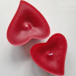 2 Schwimmende Herzen zum Valentinstag und Hochzeit