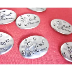 7 silberne Streuteile – Deko zur Geburt, Taufe oder Geburtstag, 4x3 cm