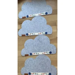 4 Stück Tischsets hellgrau mit goldfarbenen Dackelmotiv, Wolkenform, ca 45 x 25 cm