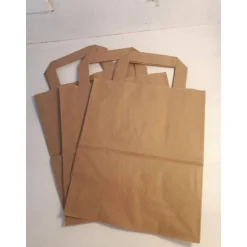 4 Tüten aus Kraftpapier mit Henkeln