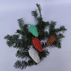 3 wunderschöne gehäkelte Tannenzapfen