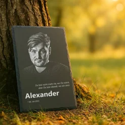 20 x 15 cm Schiefertafel mit Gravur & Foto – Personalisiert als Grabtafel & Grabschmuck