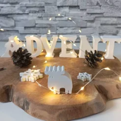 Adventsdeko Buchstaben – Handgefertigte Schriftzüge für festliche Adventsarrangements