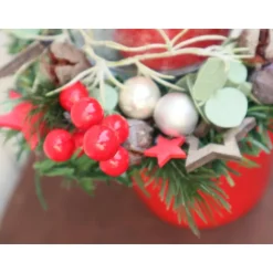 Adventsgesteck Weihnachtsdeko rot grün Kerzengesteck