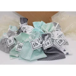 Adventskalender / Säckchen zum befüllen / Stoffsäckchen mit Zahlen mint grau