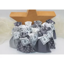 Adventskalender / Säckchen zum Befüllen / Stoffsäckchen mit Zahlen grau weiß