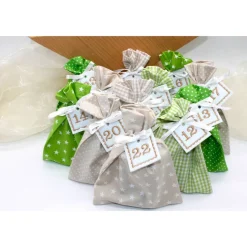 Adventskalender / Säckchen zum Befüllen / Stoffsäckchen mit Zahlen creme beige grün