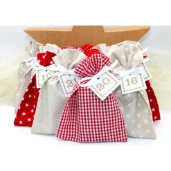 Adventskalender / Säckchen zum befüllen / Stoffsäckchen mit Zahlen rot beige