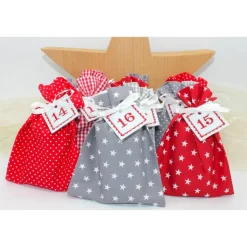 Adventskalender / Säckchen zum befüllen / Stoffsäckchen mit Zahlen rot grau