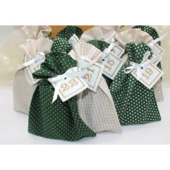 Adventskalender / Säckchen zum Befüllen / Stoffsäckchen mit Zahlen dunkelgrün beige