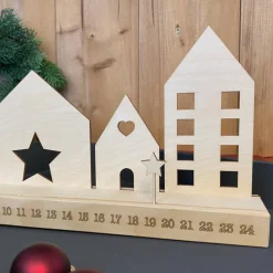 Adventskalender aus Holz – Skandinavische Häuser zum Gestalten