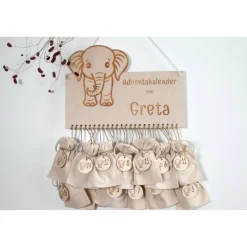 Adventskalender Holz Elefant personalisiert 36×27 cm | Brett, Zahlen oder Komplettset mit Beuteln