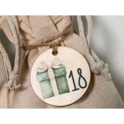 Adventskalender Zahlen Holz 1–24, Ø 4,5 cm – rund, mit Weihnachtstieren bedruckt, lasergeschnitten