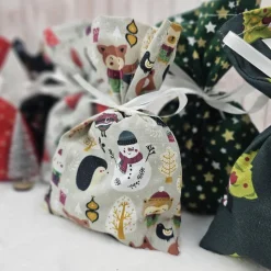 Adventskalendersäckchen aus Stoff – Handgemachter Adventskalender zum Befüllen