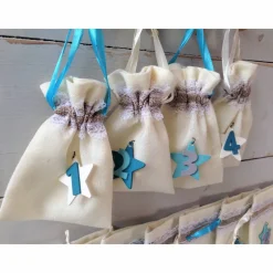 Adventskalendersäckchen türkis weiß zum befüllen nachhaltig wiederverwendbar