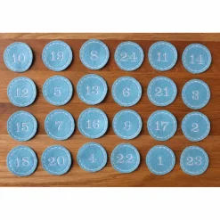 Adventskalenderzahlen Anhänger Zahlen hellblau Filz rund bestickt