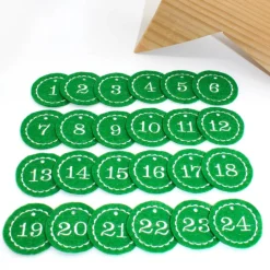 Adventskalenderzahlen grün Filz rund bestickt / Anhänger Zahlen / Zahlen aus Filz / Filzzahlen / Zahlen Adventskalender