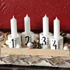 Adventskranz mit Kerzenhaltern auf Holztablett | Minimalistische Weihnachtsdeko mit 4 Kerzen