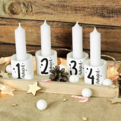 Adventskranz mit Kerzenhaltern auf Holztablett | Minimalistische Weihnachtsdeko mit 4 Kerzen