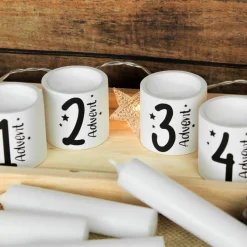 Adventskranz mit Kerzenhaltern auf Holztablett | Minimalistische Weihnachtsdeko mit 4 Kerzen