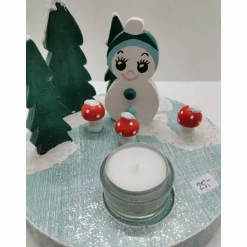 Adventskranz mit Schneemann und Pilzen
