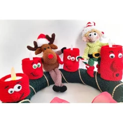 Adventskranz Rentier Elf – Nachhaltige Weihnachtsdeko mit LED Kerzen & Glocken gehäkelt Amigurumi