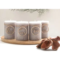 Adventskranz Zahlen Holz 1–4 in schlichter Schreibschrift mit ausgeschnittenen Sternen – handgemachte Holzzahlen