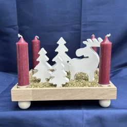 Advents-Tablett mit Elch & Tannen – moderne Weihnachtsdeko mit Stabkerzenhaltern auf Holztablett