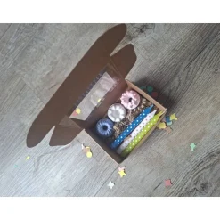 Alle Guten Dinge sind Drei/ 3 Minigugelhupfe/ 3 Geburtstagskerzen / kleiner Geschenkkarton