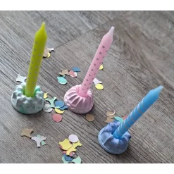 Alle Guten Dinge sind Drei/ 3 Minigugelhupfe/ 3 Geburtstagskerzen / kleiner Geschenkkarton