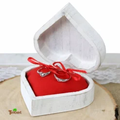 Alternative RINGBOX aus HOLZ Herz Ringkissen für Trauringe Shabby Chic Weiß mit GRAVUR pesonalisiert Rustikale Hochzeit Ringkästchen Natur