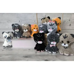 Amigurumi Kätzchen aus Plüschwolle, ca. 10 cm