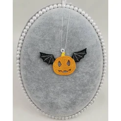 Anhänger Kürbis mit Flügeln