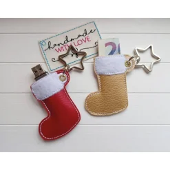 Anhänger Nikolausstiefel rot gold mit Stern veganes Kunstleder, Geldgeschenk Taschenbaumler Schlüsselanhänger USB