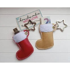 Anhänger Nikolausstiefel rot gold mit Stern veganes Kunstleder, Geldgeschenk Taschenbaumler Schlüsselanhänger USB