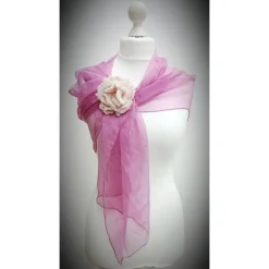 ANSTECKBLÜTE ROSARI handgearbeit aus Naturmaterial in Weiß/ Rosé